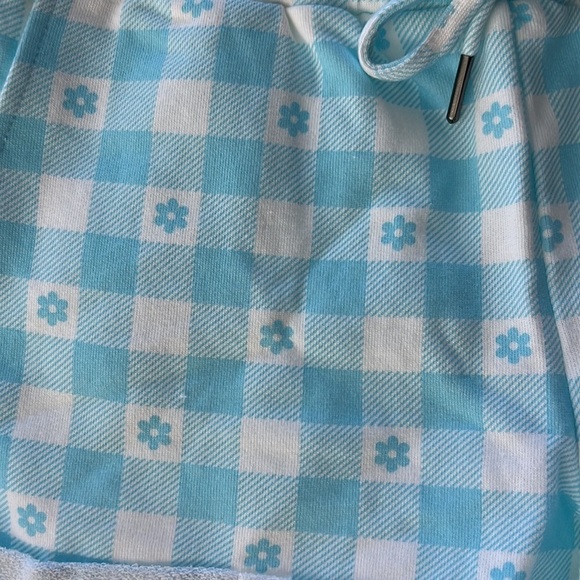 Ivory ella Gingham Printed Shorts, 2 front pockets, rolled bottom, drawstring - Picture 3 of 10